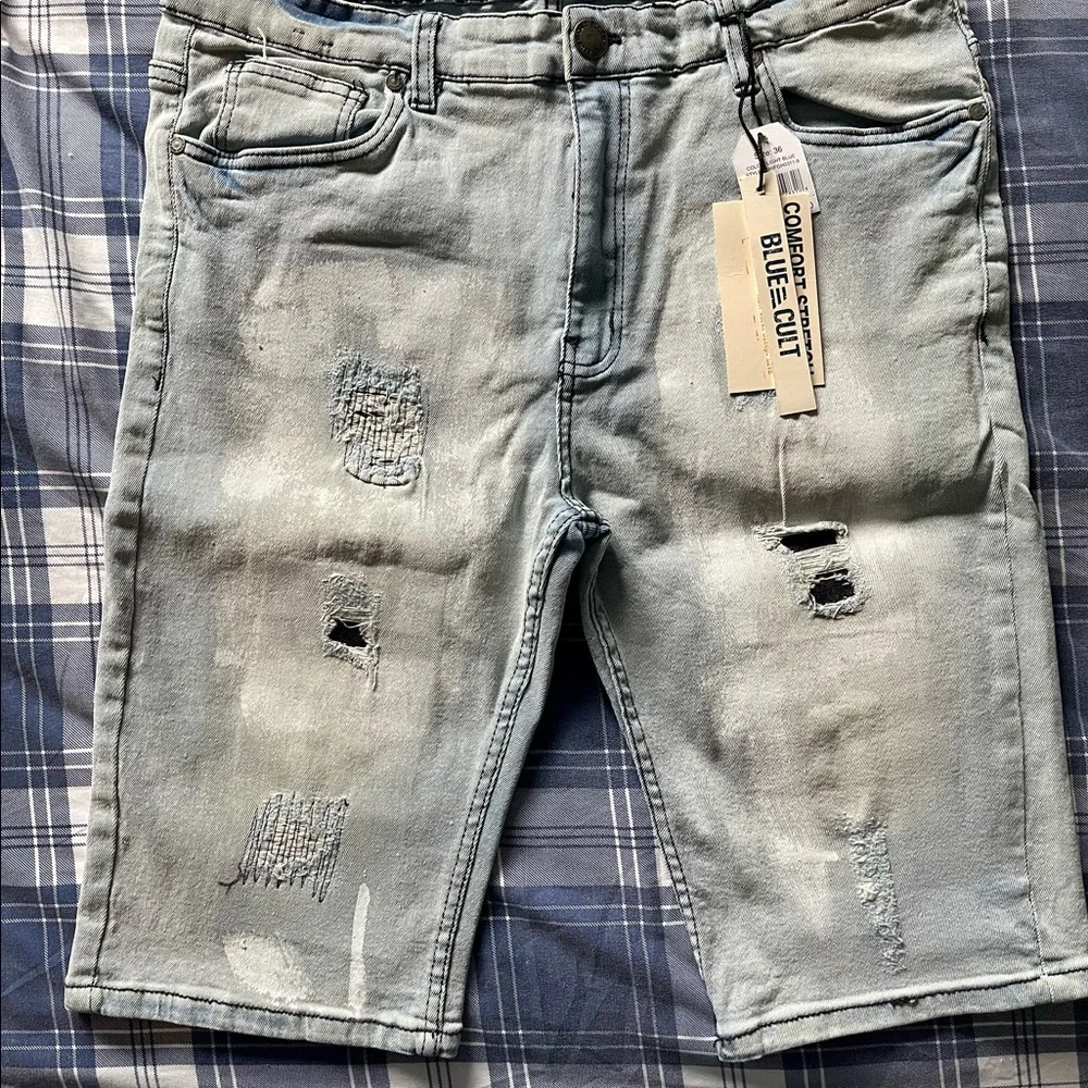 Men’s Distressed Denim Shorts - Picture 1 of 3